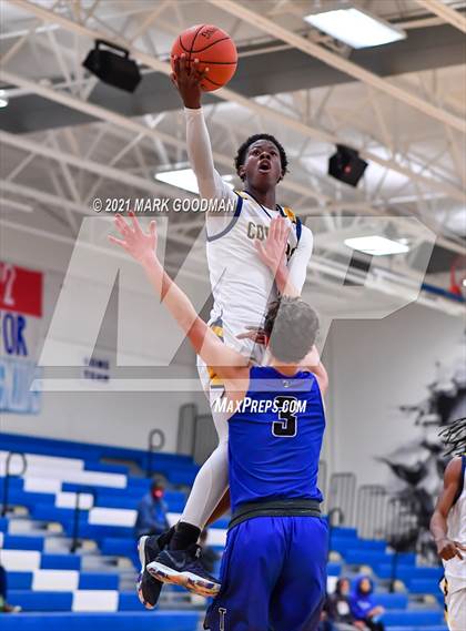 Thumbnail 3 in Nimitz vs Katy Taylor photogallery.
