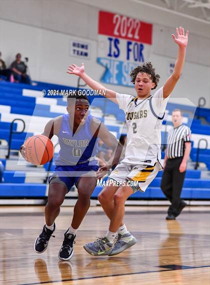 Thumbnail 2 in Nimitz vs Katy Taylor photogallery.