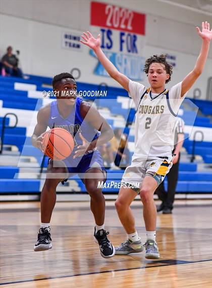 Thumbnail 3 in Nimitz vs Katy Taylor photogallery.