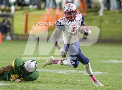 Thumbnail 1 in Beyer @ Davis photogallery.
