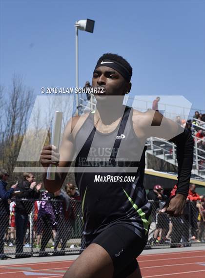 Thumbnail 2 in Rush-Henrietta Relays photogallery.