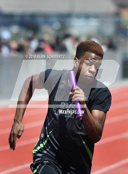Thumbnail 2 in Rush-Henrietta Relays photogallery.