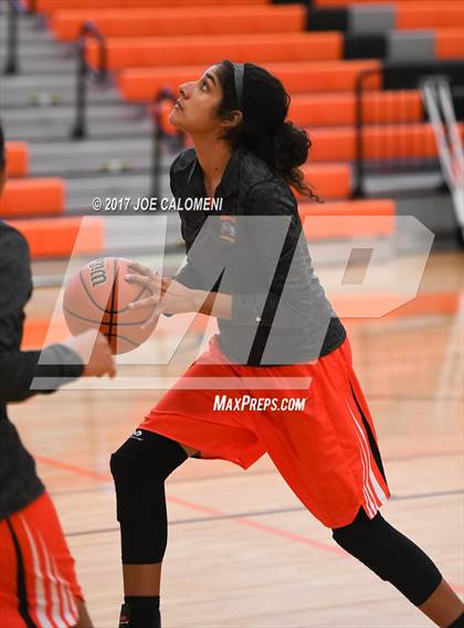Thumbnail 2 in Cornerstone Christian vs Burbank (SAISD Invitational) photogallery.