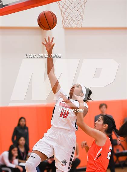 Thumbnail 2 in Cornerstone Christian vs Burbank (SAISD Invitational) photogallery.