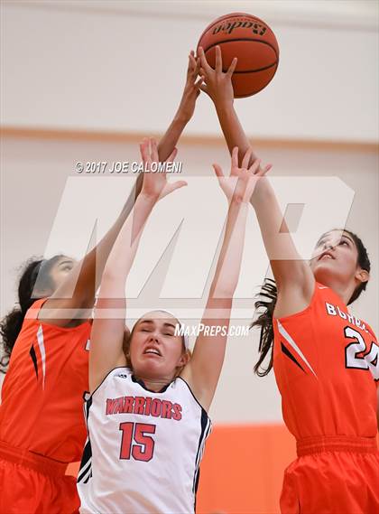 Thumbnail 2 in Cornerstone Christian vs Burbank (SAISD Invitational) photogallery.