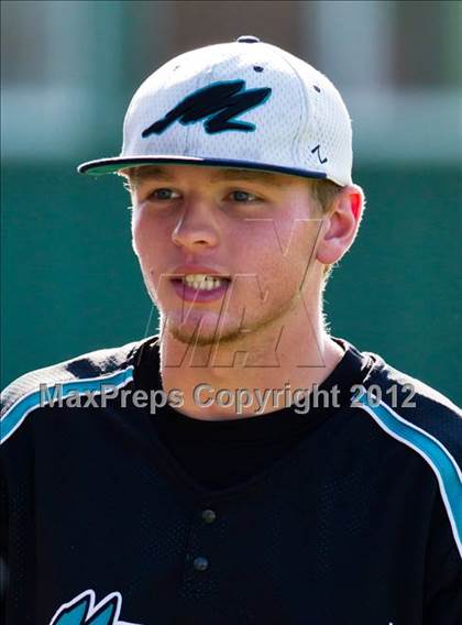 Thumbnail 1 in Pasadena Memorial vs Fort Bend Dulles (UIL 5A Region 3 Area Playoff) photogallery.