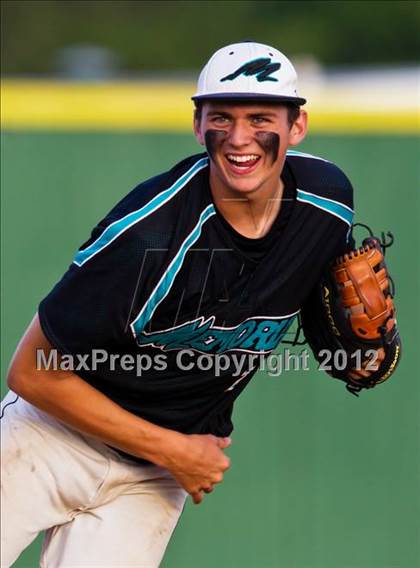 Thumbnail 2 in Pasadena Memorial vs Fort Bend Dulles (UIL 5A Region 3 Area Playoff) photogallery.