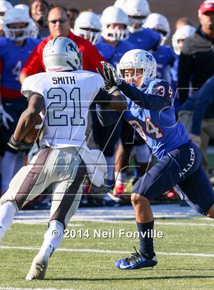 Thumbnail 2 in Martin vs. Allen (UIL 6A Regional Playoff) photogallery.