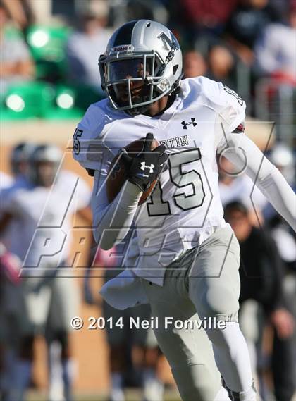 Thumbnail 2 in Martin vs. Allen (UIL 6A Regional Playoff) photogallery.