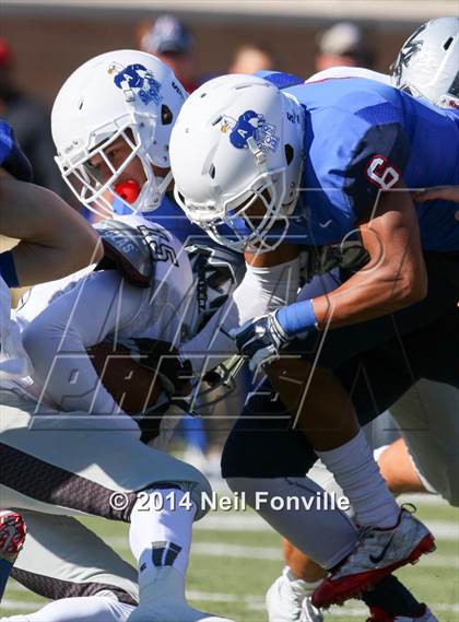 Thumbnail 1 in Martin vs. Allen (UIL 6A Regional Playoff) photogallery.