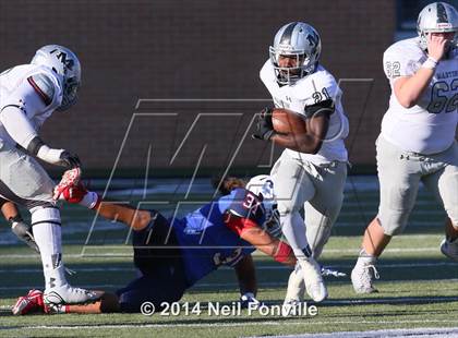 Thumbnail 2 in Martin vs. Allen (UIL 6A Regional Playoff) photogallery.