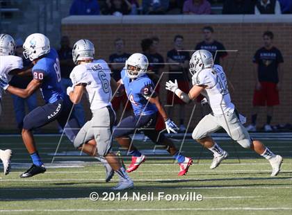Thumbnail 2 in Martin vs. Allen (UIL 6A Regional Playoff) photogallery.