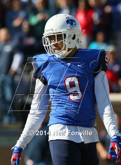 Thumbnail 3 in Martin vs. Allen (UIL 6A Regional Playoff) photogallery.