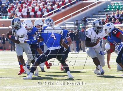 Thumbnail 2 in Martin vs. Allen (UIL 6A Regional Playoff) photogallery.