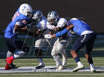 Thumbnail 3 in Martin vs. Allen (UIL 6A Regional Playoff) photogallery.