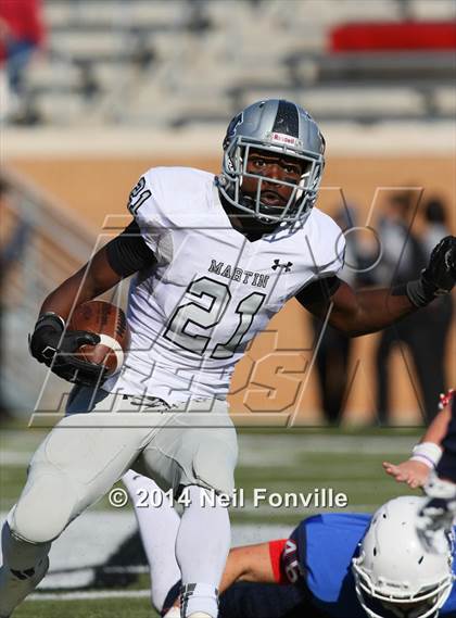 Thumbnail 3 in Martin vs. Allen (UIL 6A Regional Playoff) photogallery.