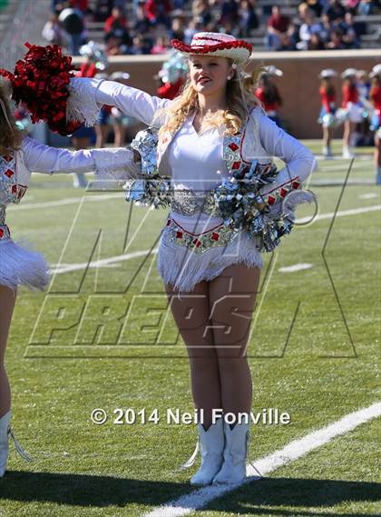 Thumbnail 2 in Martin vs. Allen (UIL 6A Regional Playoff) photogallery.