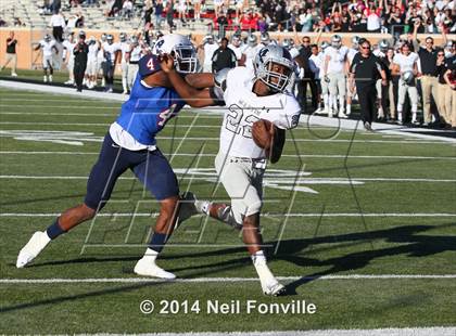 Thumbnail 1 in Martin vs. Allen (UIL 6A Regional Playoff) photogallery.