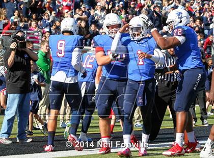 Thumbnail 2 in Martin vs. Allen (UIL 6A Regional Playoff) photogallery.