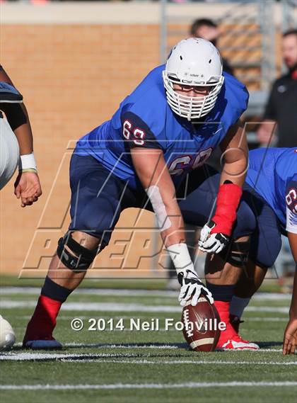 Thumbnail 1 in Martin vs. Allen (UIL 6A Regional Playoff) photogallery.