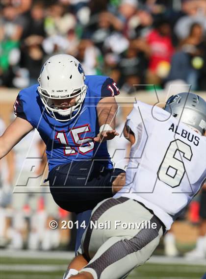 Thumbnail 2 in Martin vs. Allen (UIL 6A Regional Playoff) photogallery.