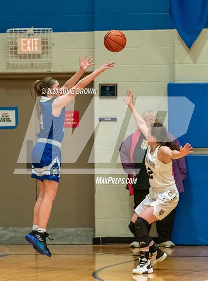 Thumbnail 3 in Lebanon vs Indianapolis Bishop Chatard (IHSAA 3A Sectional Playoff) photogallery.