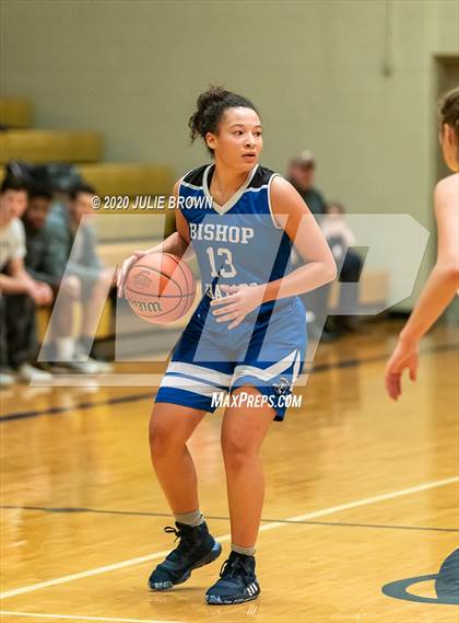 Thumbnail 3 in Lebanon vs Indianapolis Bishop Chatard (IHSAA 3A Sectional Playoff) photogallery.