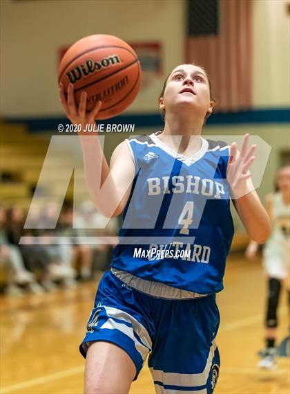 Thumbnail 1 in Lebanon vs Indianapolis Bishop Chatard (IHSAA 3A Sectional Playoff) photogallery.