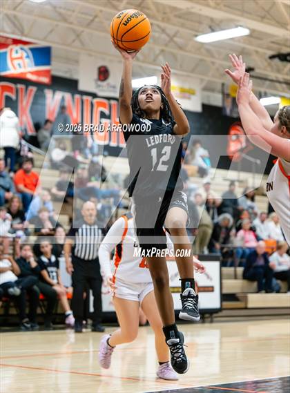 Thumbnail 1 in Ledford @ North Davidson photogallery.