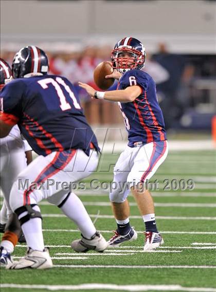 Thumbnail 1 in Richland vs. Bowie (Texas 5A D2 Region 1 Bi-District Playoffs) photogallery.