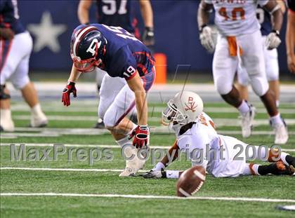 Thumbnail 1 in Richland vs. Bowie (Texas 5A D2 Region 1 Bi-District Playoffs) photogallery.