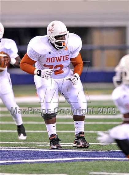 Thumbnail 2 in Richland vs. Bowie (Texas 5A D2 Region 1 Bi-District Playoffs) photogallery.