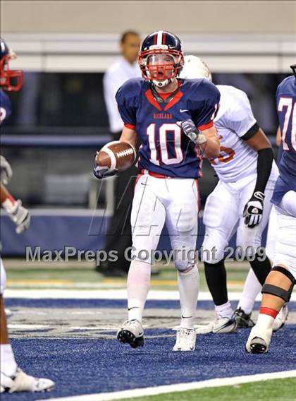 Thumbnail 2 in Richland vs. Bowie (Texas 5A D2 Region 1 Bi-District Playoffs) photogallery.