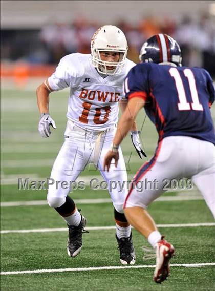 Thumbnail 2 in Richland vs. Bowie (Texas 5A D2 Region 1 Bi-District Playoffs) photogallery.