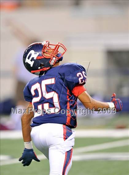 Thumbnail 3 in Richland vs. Bowie (Texas 5A D2 Region 1 Bi-District Playoffs) photogallery.