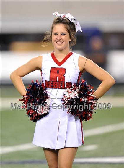 Thumbnail 3 in Richland vs. Bowie (Texas 5A D2 Region 1 Bi-District Playoffs) photogallery.