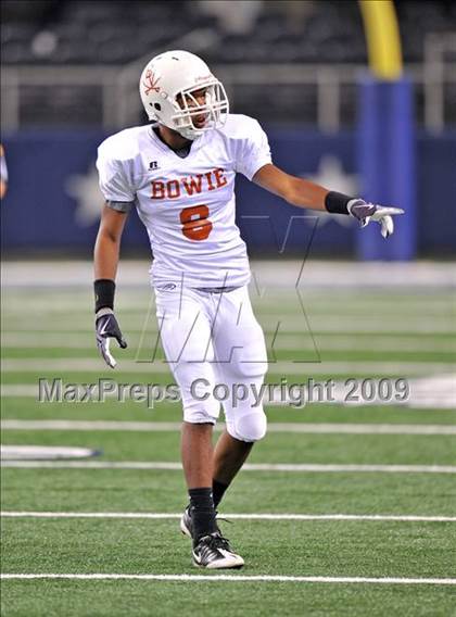 Thumbnail 3 in Richland vs. Bowie (Texas 5A D2 Region 1 Bi-District Playoffs) photogallery.