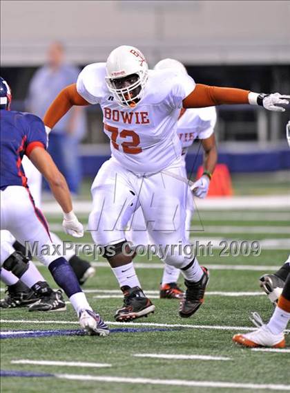 Thumbnail 2 in Richland vs. Bowie (Texas 5A D2 Region 1 Bi-District Playoffs) photogallery.