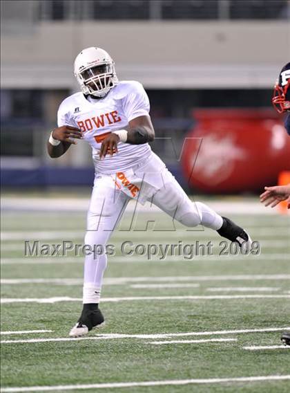 Thumbnail 2 in Richland vs. Bowie (Texas 5A D2 Region 1 Bi-District Playoffs) photogallery.
