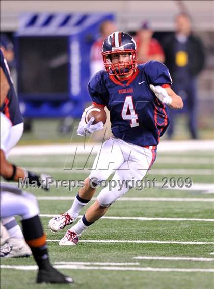 Thumbnail 3 in Richland vs. Bowie (Texas 5A D2 Region 1 Bi-District Playoffs) photogallery.