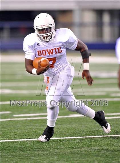Thumbnail 2 in Richland vs. Bowie (Texas 5A D2 Region 1 Bi-District Playoffs) photogallery.