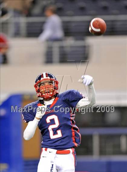 Thumbnail 1 in Richland vs. Bowie (Texas 5A D2 Region 1 Bi-District Playoffs) photogallery.