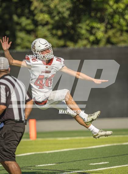 Thumbnail 1 in JSerra Catholic @ Servite photogallery.