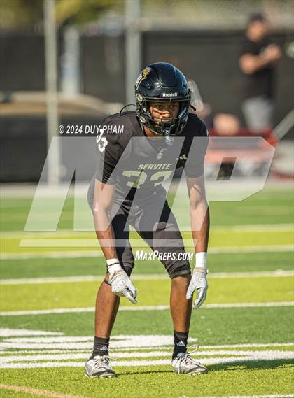 Thumbnail 2 in JSerra Catholic @ Servite photogallery.