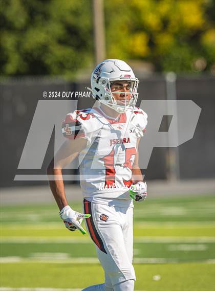 Thumbnail 2 in JSerra Catholic @ Servite photogallery.