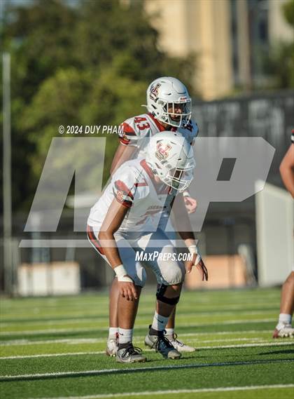 Thumbnail 2 in JSerra Catholic @ Servite photogallery.
