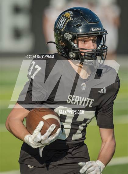 Thumbnail 2 in JSerra Catholic @ Servite photogallery.