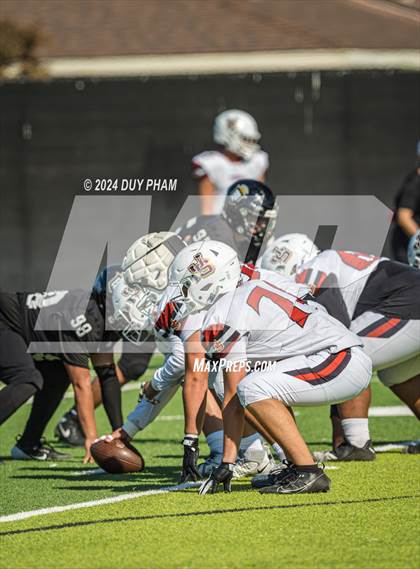 Thumbnail 3 in JSerra Catholic @ Servite photogallery.