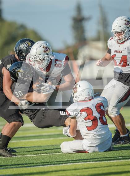 Thumbnail 1 in JSerra Catholic @ Servite photogallery.