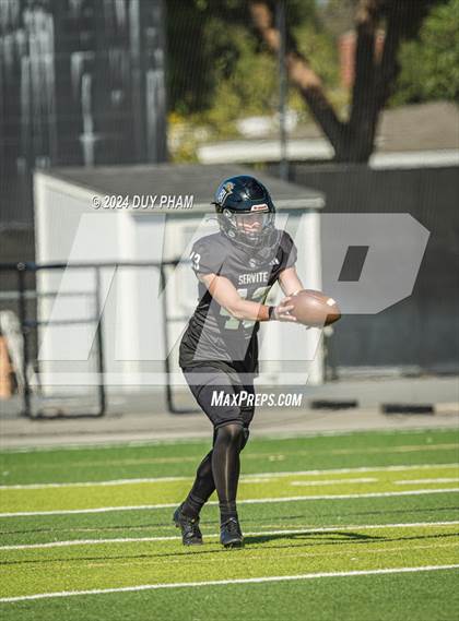 Thumbnail 2 in JSerra Catholic @ Servite photogallery.